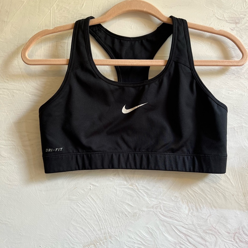 Nike Women's Black Sports Bra M